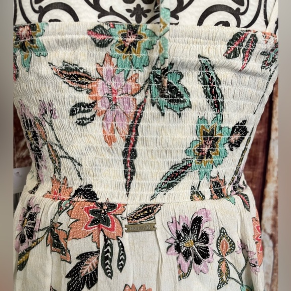 Hurley | NWT Island Batik Floral Mini Dress - Picture 6 of 12
